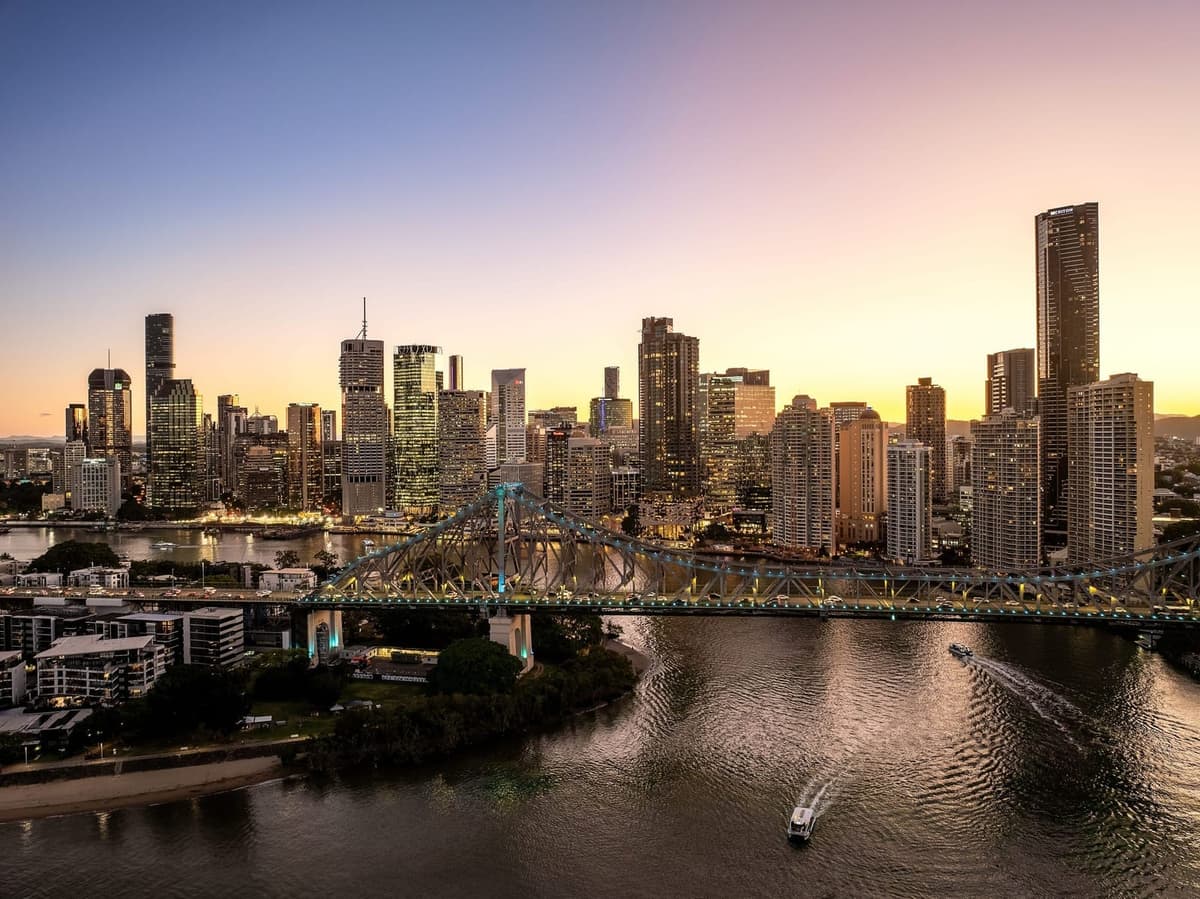 Kangaroo Point Cliffs at Sunset