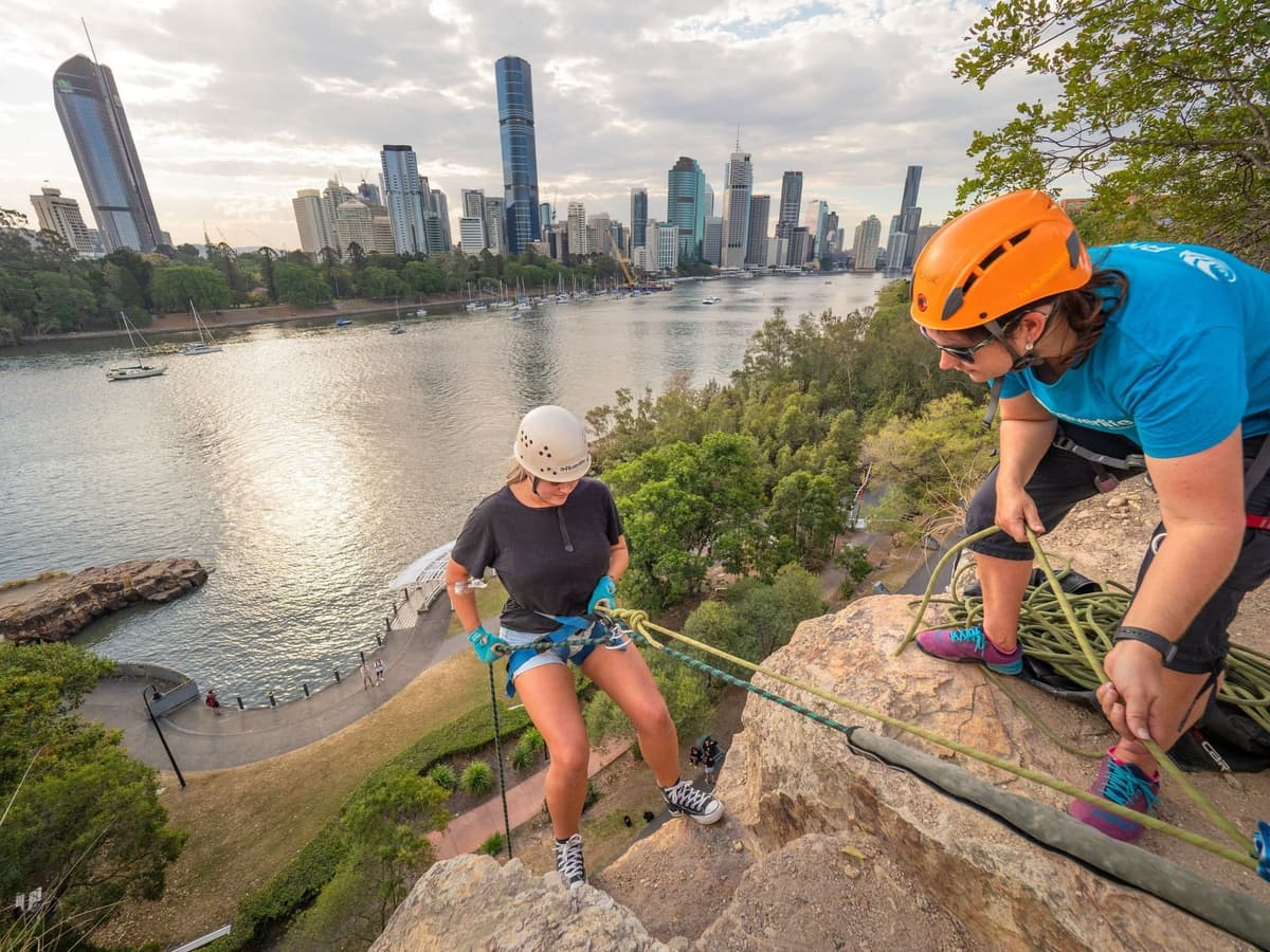 Kangaroo Point Cliffs Abseiling