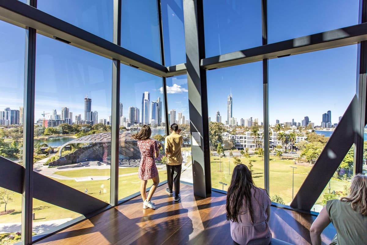 Surfers Paradise 2